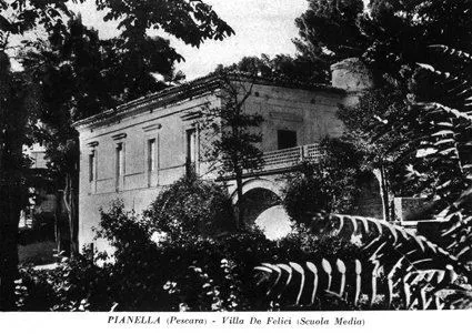 VILLA de Felici