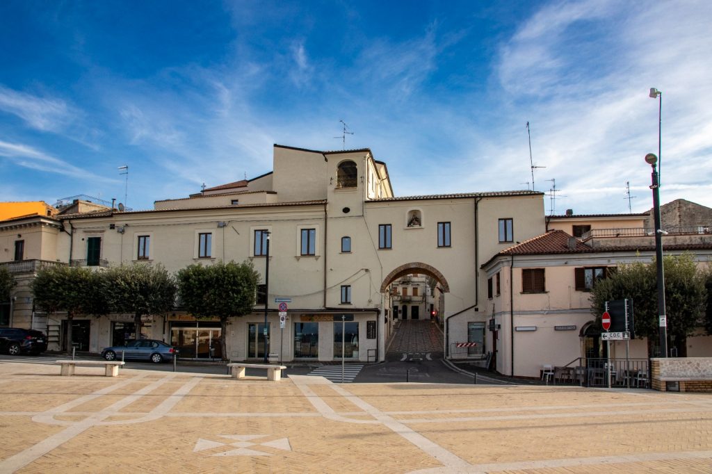 Porta santa maria